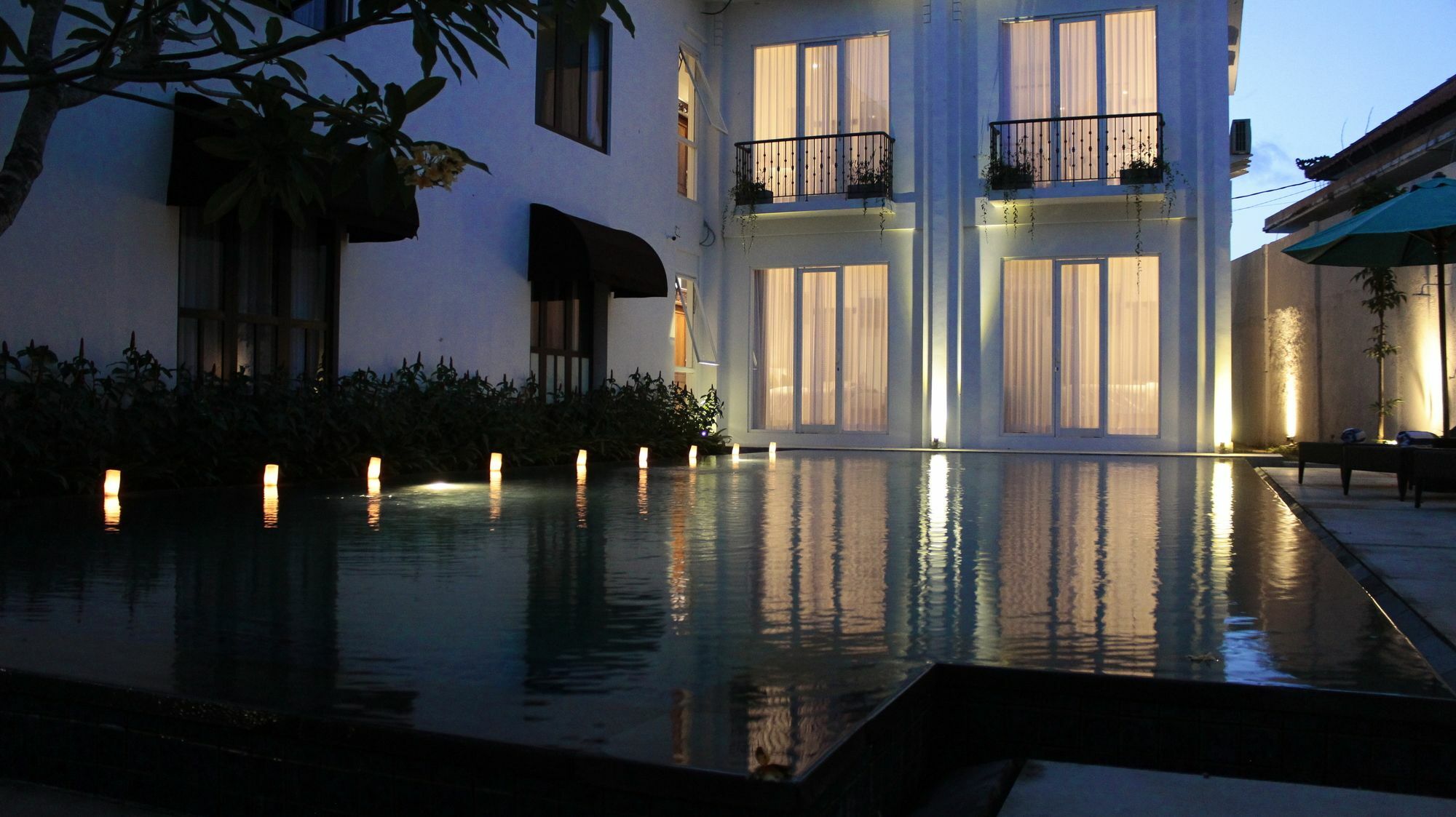 Umpadhi Canggu Buitenkant foto